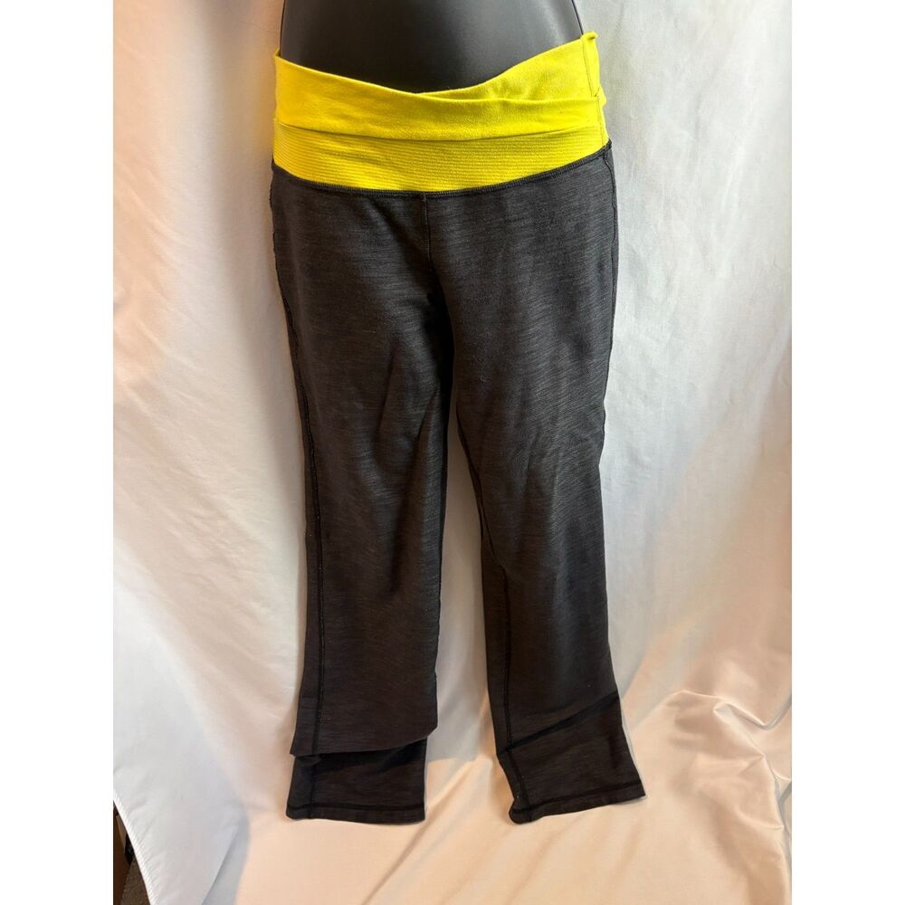Lululemon Heathered Black Astro Yellow Cropped  Leggings Yoga Pilates Sz 6 Tall